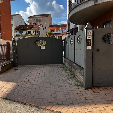 Apartmán Bon Bon Del Viale-Con Posto Auto Privato Asti Exteriér fotografie